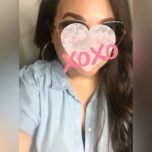 Short sleeve jean top, front button down